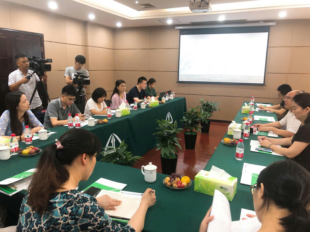 新華社、上海證券報(bào)等多家主流媒體打卡格派“騰籠換鳥、鳳凰涅槃”高質(zhì)量發(fā)展