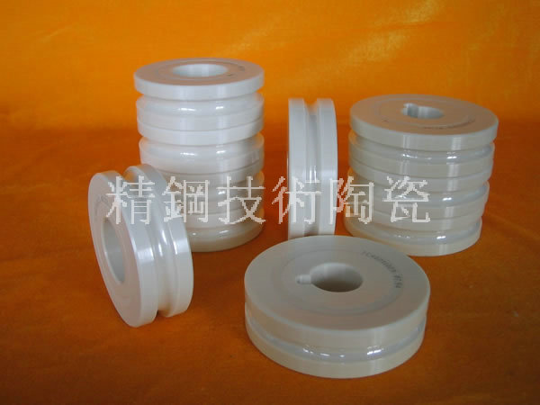 導(dǎo)絲器